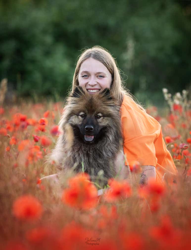 Jenny & Poup's, éducatrice et comportementaliste canin. Villes desservies : Marseille, Allauch, Aubagne, Auriol, Belcodène, Carnoux, Cassis, Ceyreste, Cuges-les-Pins, Gémenos, Gréasque, La Ciotat, La Penne-sur-Huveaune, Peypin, Plan-de-Cuques, Roquefort-La-Bédoule, Roquevaire